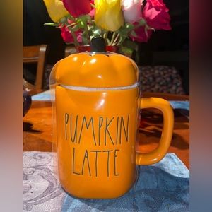 🌺Rae Dunn Pumpkin Mug